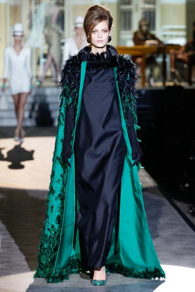 Look 5